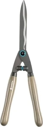 Gardena Heckenschere NatureCut: Robuste Gartenschere zum Schneiden von Hecken und dickeren Ästen, 23 cm, antihaftbeschichtete Messer, ergonomische Holzgriffe (12300-20)